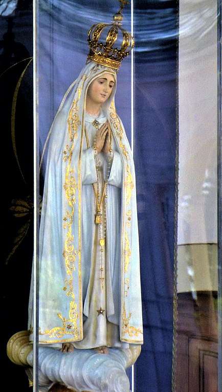 Our Lady of the Rosary at Fatima by José Ferreira Thedim